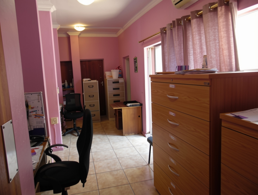 5 Bedroom Property for Sale in Doorn Free State